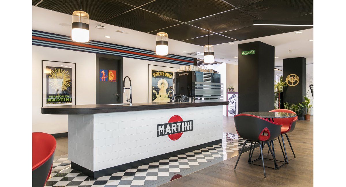 MINIM amueblamiento oficinas Bacardi Barcelona