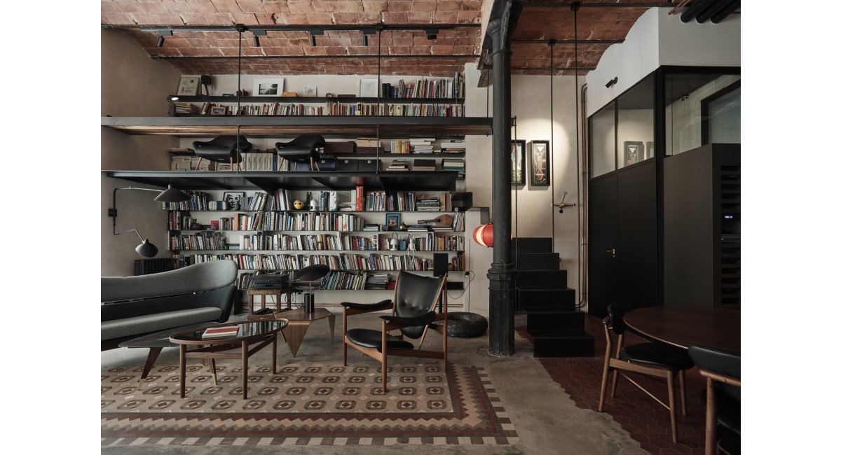 Loft industrial, Barcelona MINIM mobiliario iluminación