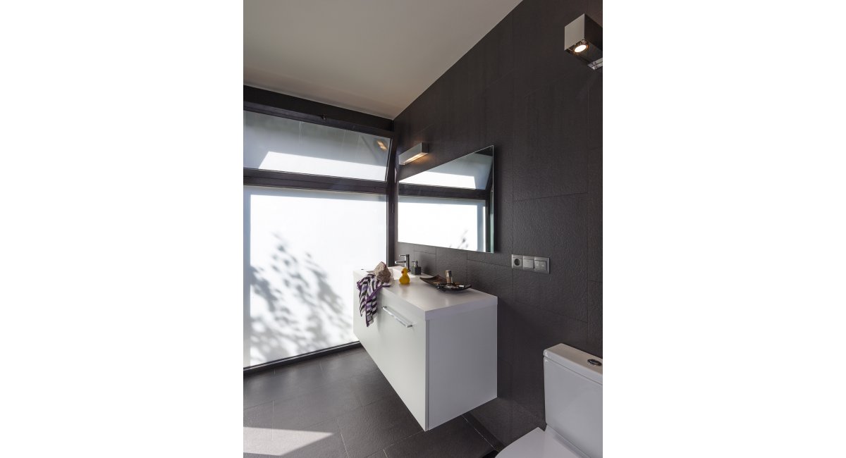 Proyecto de amueblamiento, cocina y baños casa en Montseny