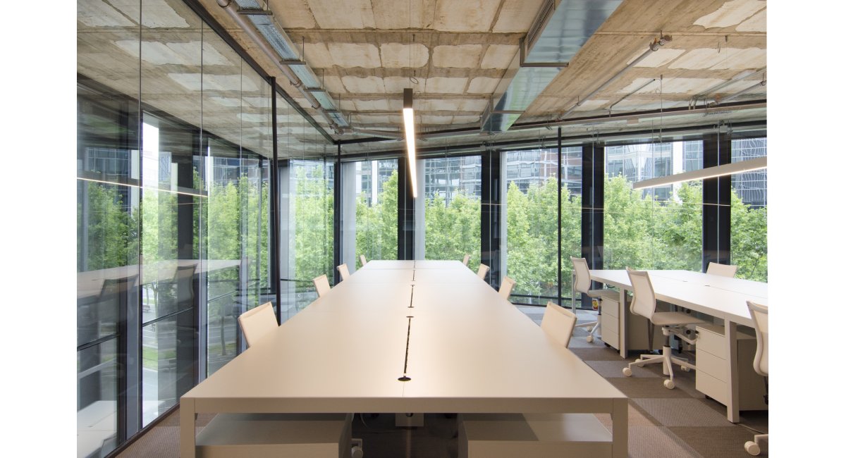 Oficinas Mediapro, Barcelona mobiliario MINIM