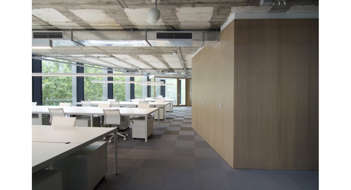 Oficinas Mediapro, Barcelona mobiliario MINIM