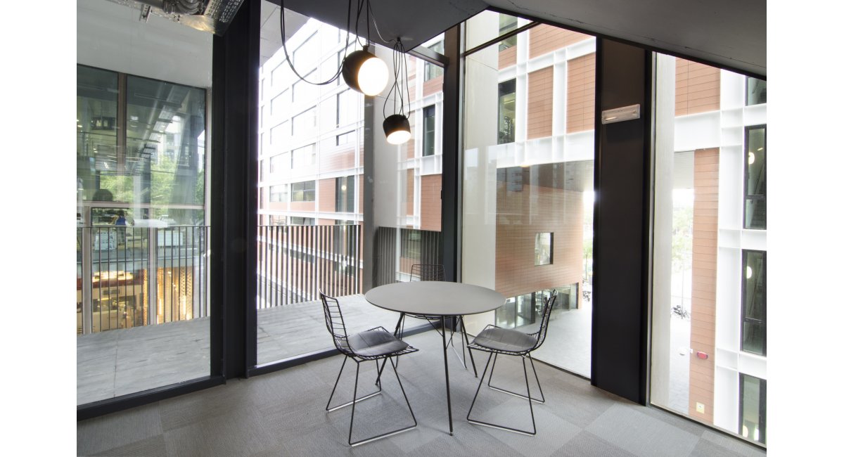 Oficinas Mediapro, Barcelona mobiliario MINIM