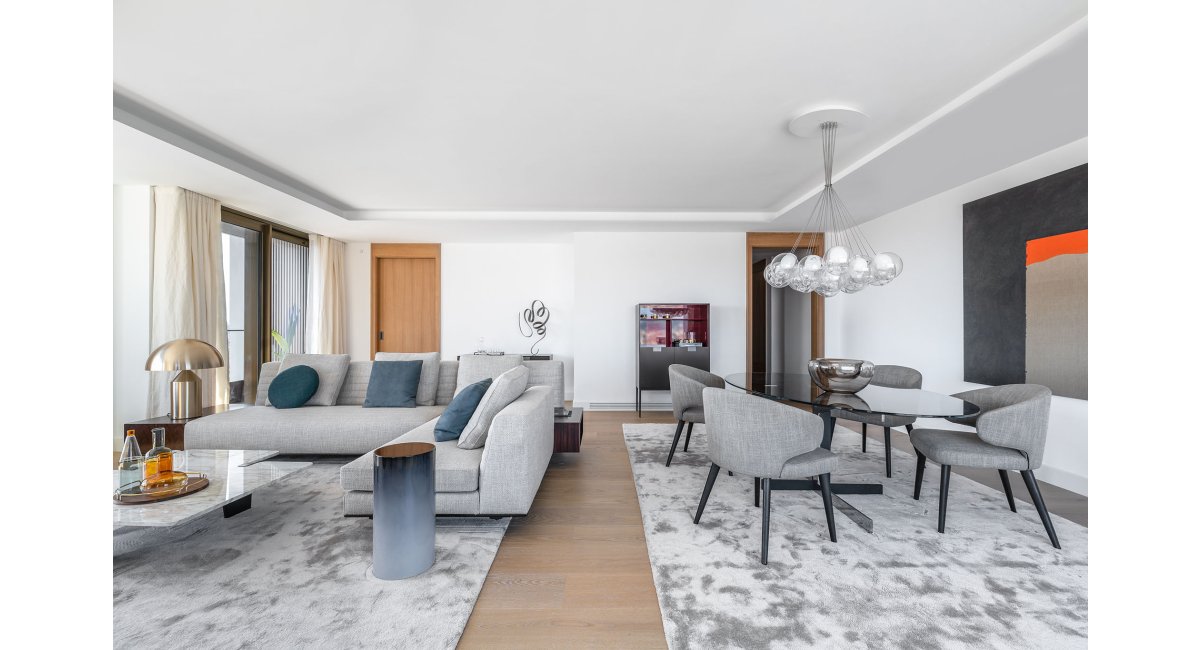 Vivienda en el corazón de Barcelona MINIM mobiliario iluminación