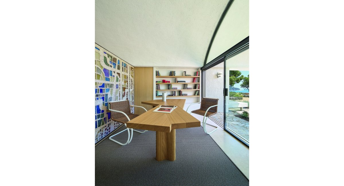 Casa Raventós, Calella de Palafrugell, interior with furniture advised by MINIM
