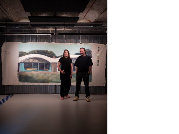 Bea Sarrias y Morrosko Vila San Juan en la exposición La ricarda. Melodía de una casa en M300, espacio cultural del grupo MINIM