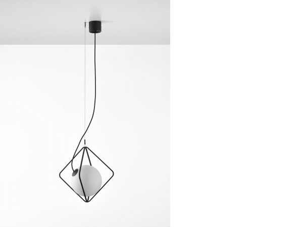 Brokis-JackOlanternLargeSuspension-LucieKoldova-MINIMShowroom