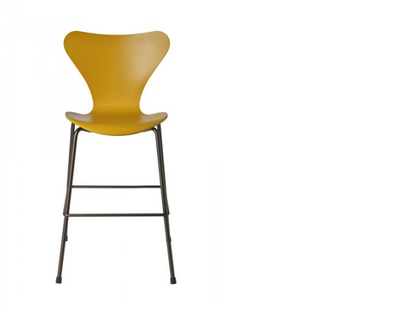 FritzHansen_Serie7Junior_Jacobsen_MinimShowroom