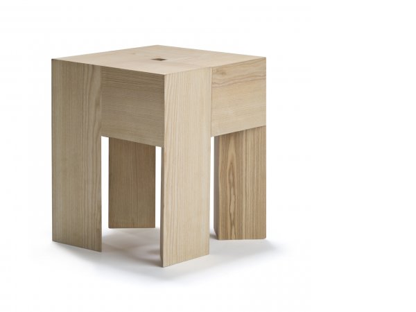 Karakter_TriAngle_taburete-MINIM-Perspectiva