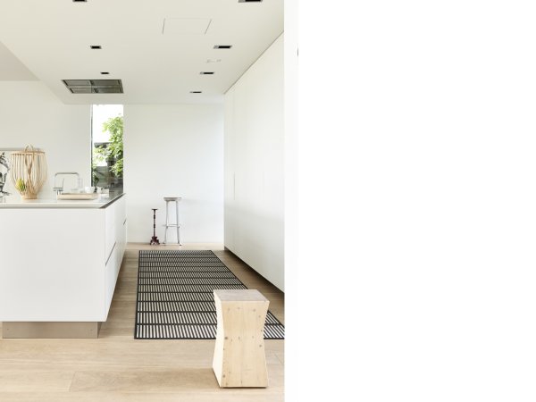 Woodnotes, Cut stripe