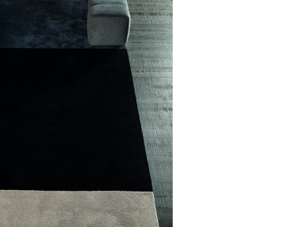 Minotti, Dibbets flag