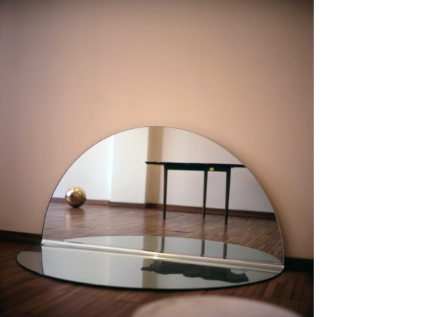 Michael Anastassiades, Half Moon