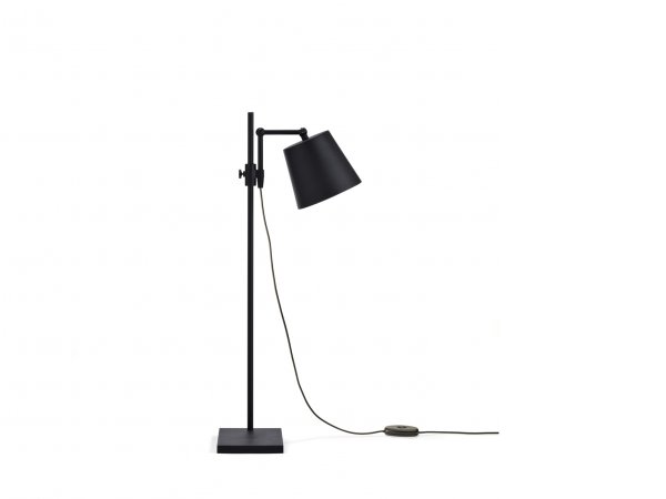 Steel Lab Light _ lámpara de sobremesa - lámpara negra - Karakter - MINIM - varias posiciones