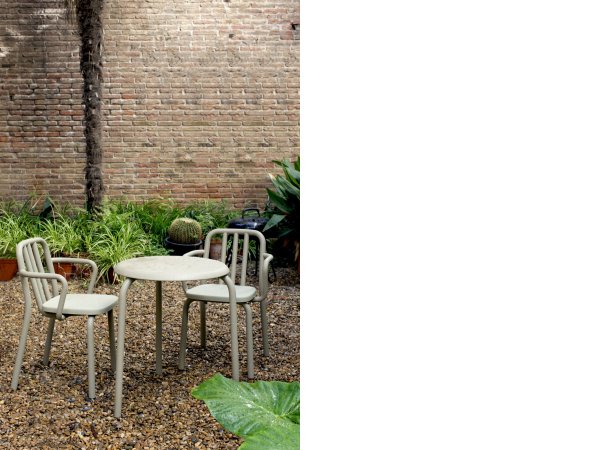 Tube silla exterior en MINIM